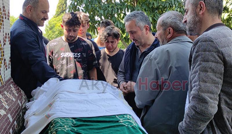  Uğur kaplan dualarla defnedildi