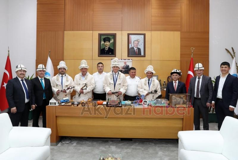 Kırgız yatırımcılar Büyükşehirin projelerine hayran kaldı