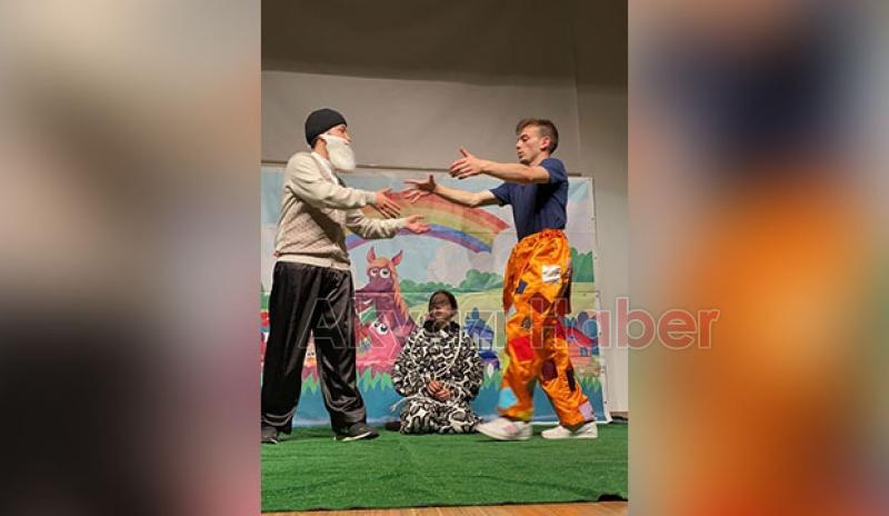 Akyazı'da Ali Baba Müzikali