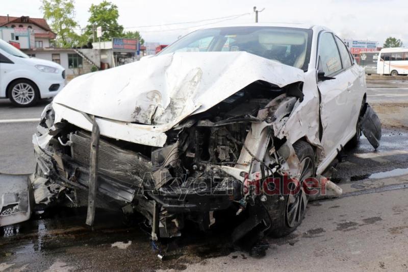 Hurdaya dönen otomobilden yara almadan kurtuldu