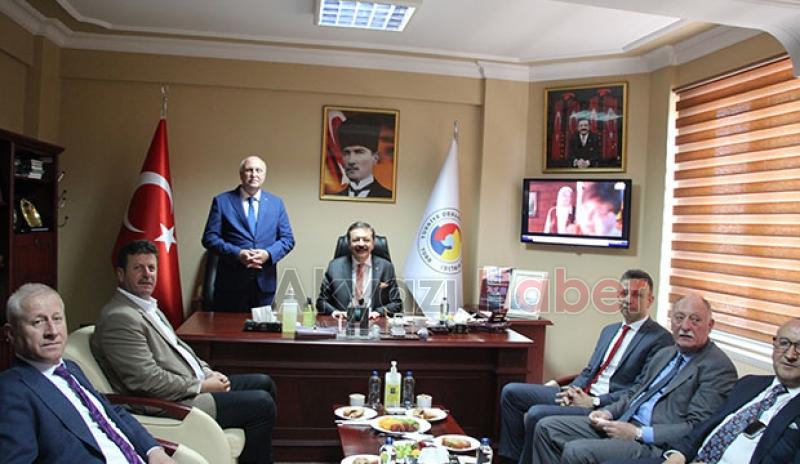  TOBB Başkanı Hisarcıklıoğlu Akyazı'ya geldi