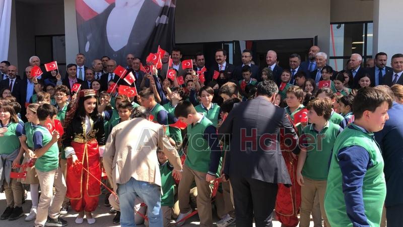 TOBB Hüsamettin Bayraktar Ortaokulu'nun açılışı yapıldı