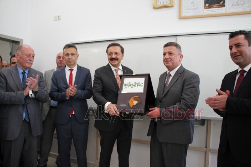 TOBB Hüsamettin Bayraktar Ortaokulu'nun açılışı yapıldı