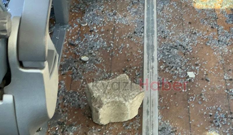 Taraftarlar otobanı savaş alanına çevirdi