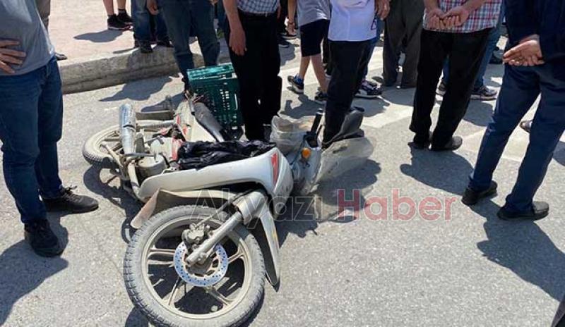 Akyazı merkezde kaza