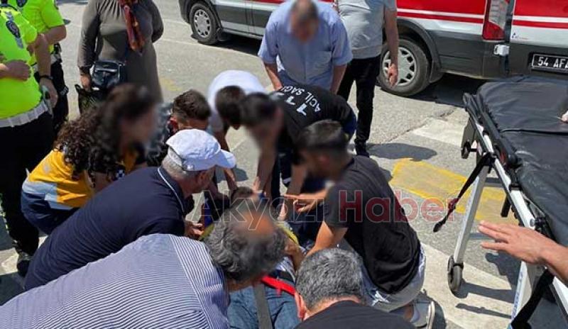 Akyazı merkezde kaza