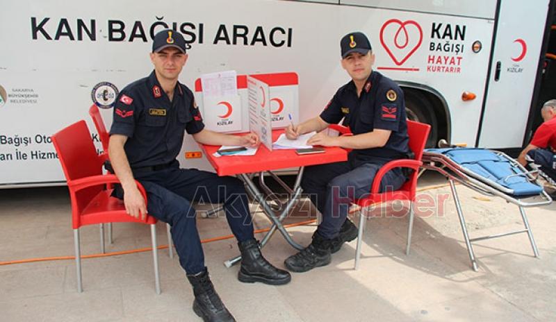 Akyazı İlçe Jandarma'dan kan bağışına destek