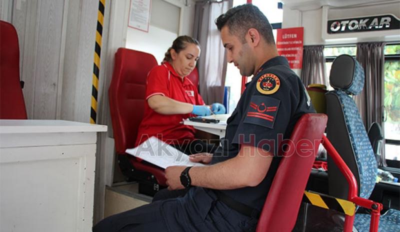 Akyazı İlçe Jandarma'dan kan bağışına destek