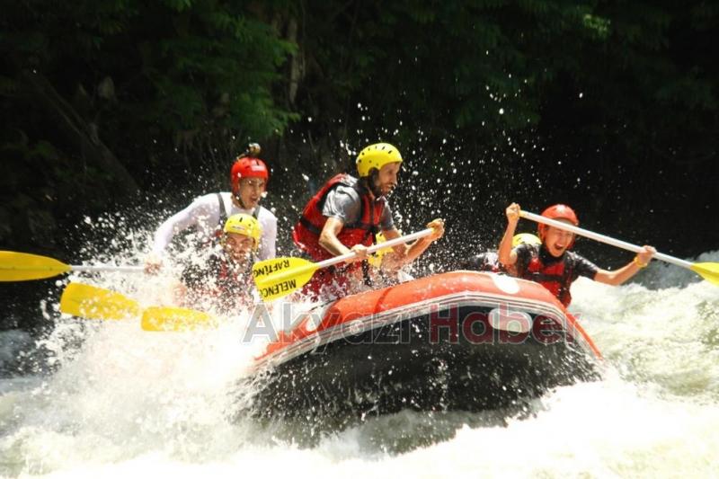 Melen Çayı'nda rafting sezonu başladı