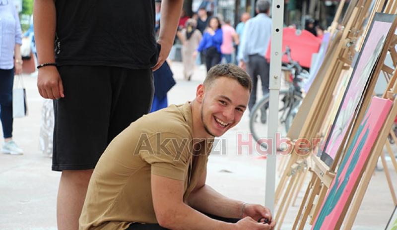 Özel Akyazı Bilgin Anadolu Lisesi öğrencilerinden resim sergisi