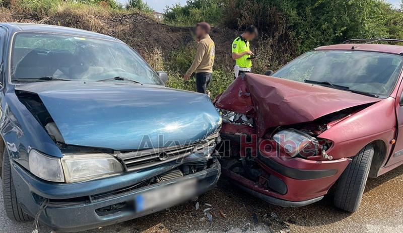 Sınava giderken kaza yapan öğrencileri polis sınava yetiştirdi