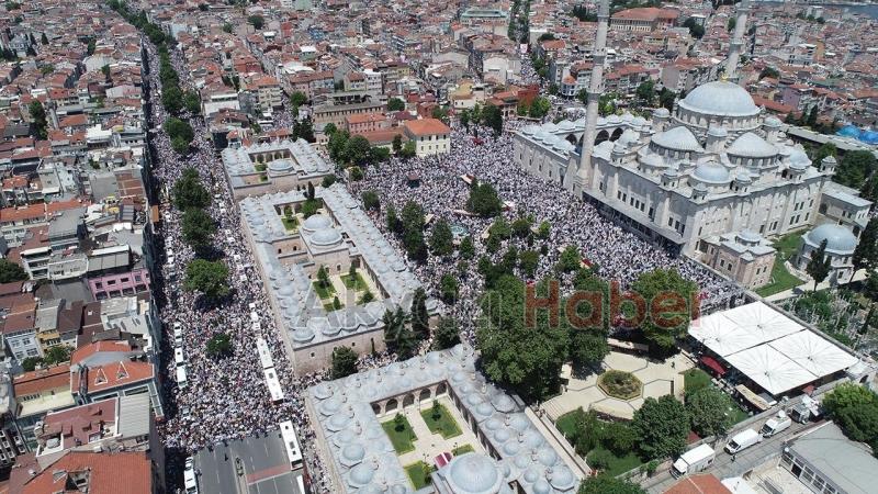 Mahmut Ustaosmanoğlu hayatını kaybetti