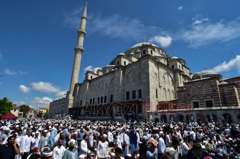 Mahmut Ustaosmanoğlu hayatını kaybetti