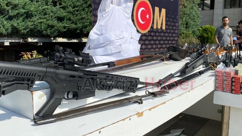 Emniyette sarallar sergisi