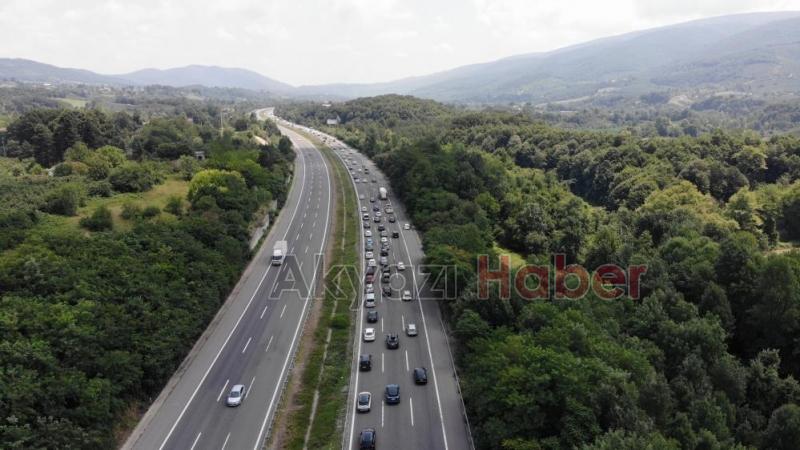 Bayram trafiği havadan görüntülendi