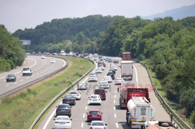 Bayram trafiği havadan görüntülendi