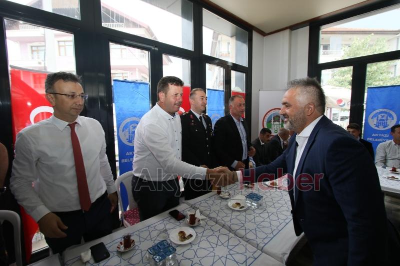Akyazı'da protokol bayramlaştı