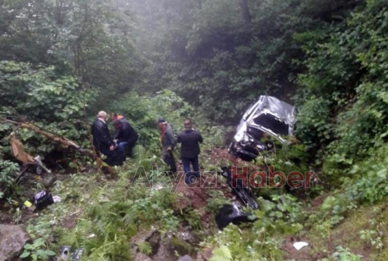 Araç dereye uçtu: 7 yaralı