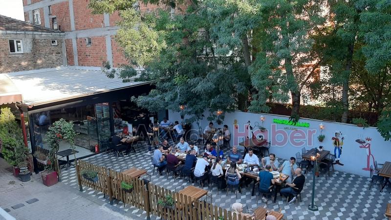 Hacıoğulları Bayramda da Hizmetinizde