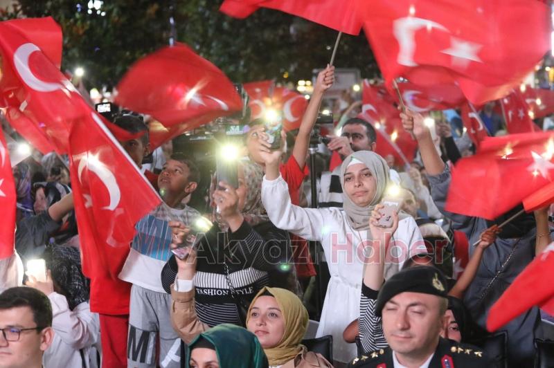 Akyazı 15 Temmuz'da yine tek yürek