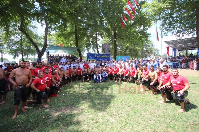 57. Akbalık Yağlı Güreşleri'ne ilgi büyüktü