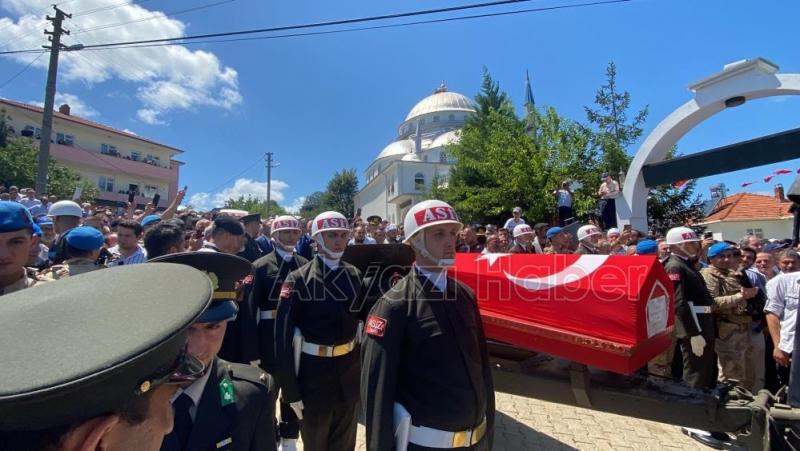 Şehit Teğmen Ömer Faruk Civelek'e son görev