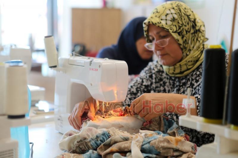 Anneler öğrenci oldu