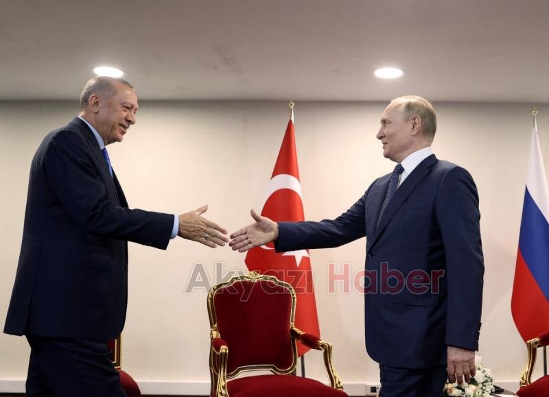 Cumhurbaşkanı Erdoğan'ın Putin'i bekletmesi, geniş yankı uyandırdı