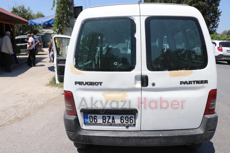 Park halindeki aracın içinde silahlı saldırıya uğradı, ağır yaralandı