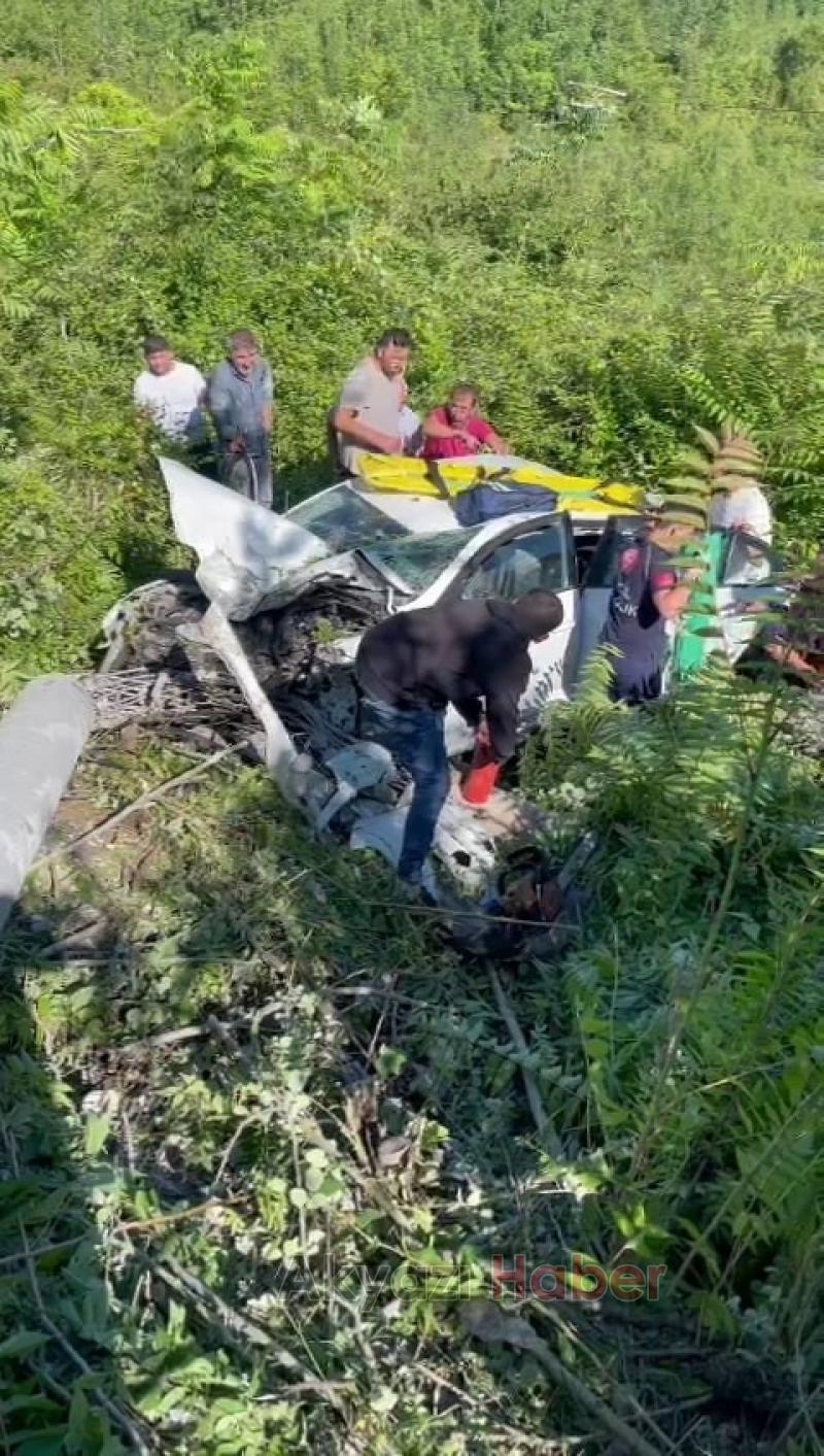 Beton direği yıkıp şarampole yuvarlandı: 1 ölü, 2 ağır yaralı