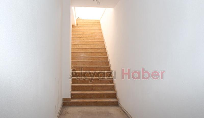 Akyazı'nın İlk ve Tek Yüzme -Spor Kompleksi Kiraya Verilecek