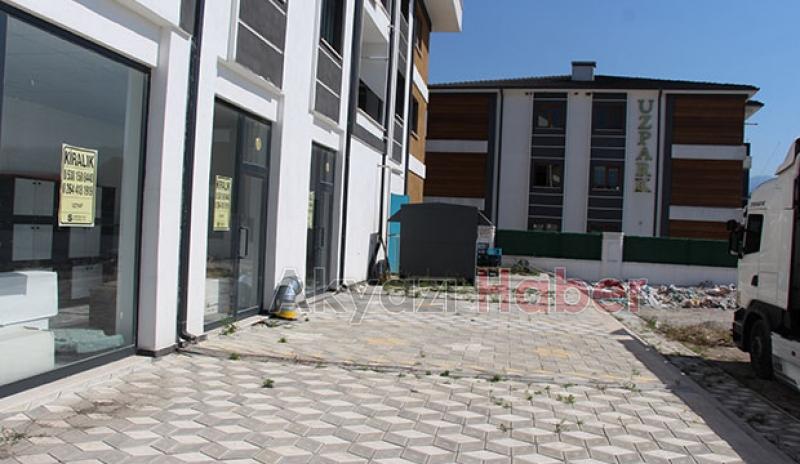 Akyazı'nın İlk ve Tek Yüzme -Spor Kompleksi Kiraya Verilecek