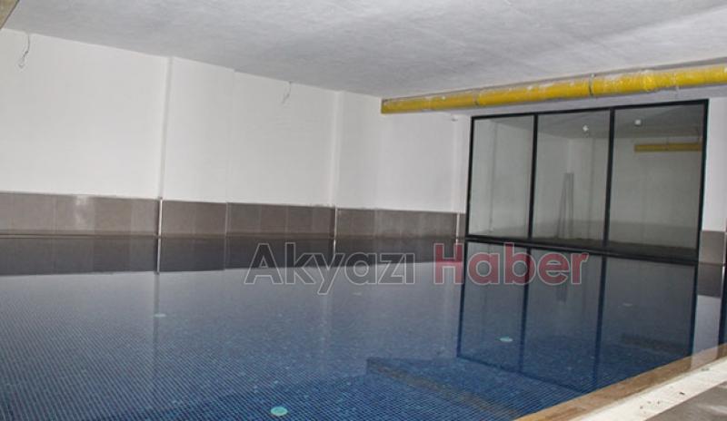 Akyazı'nın İlk ve Tek Yüzme -Spor Kompleksi Kiraya Verilecek