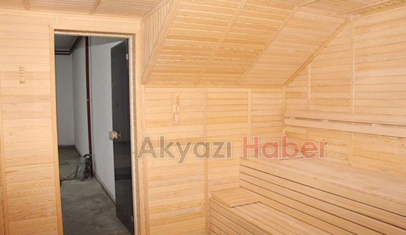 Akyazı'nın İlk ve Tek Yüzme -Spor Kompleksi Kiraya Verilecek