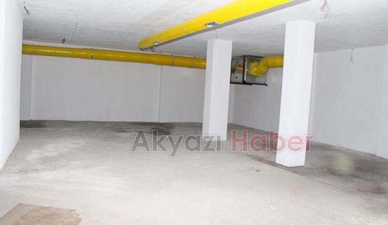 Akyazı'nın İlk ve Tek Yüzme -Spor Kompleksi Kiraya Verilecek