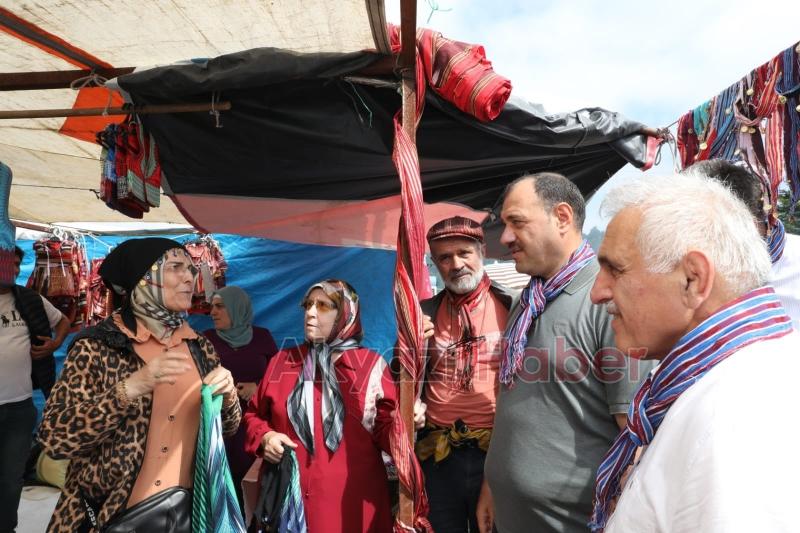 Vali kaldırım Acelle Yayla Şenliği'ne katıldı