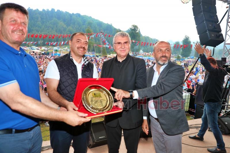 Başkan Yüce Acelle Şenliği'nde çağrı yaptı