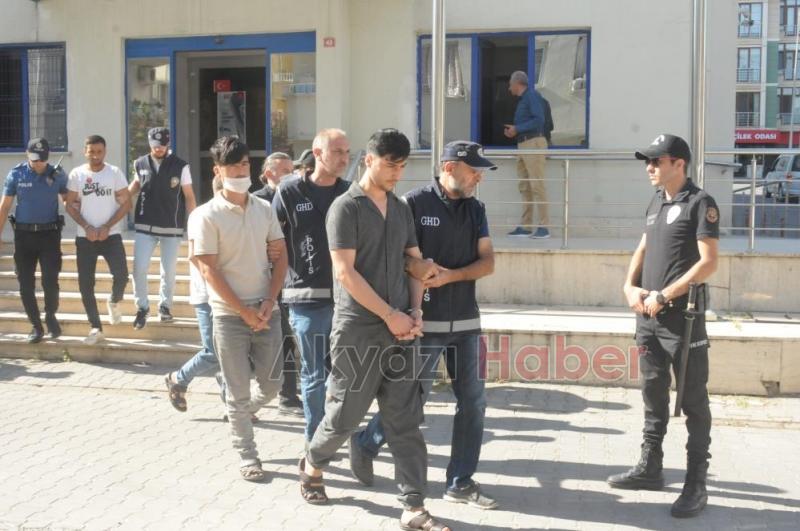 Göçmen kaçakçısı Afganlara operasyon