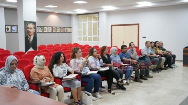 Akyazı Sağlık Bilimleri Fakültesi öğretim üyelerinden ilk yardım eğitimi