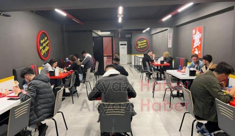 Akyazı Öncü döner'i sipariş et gelsin.