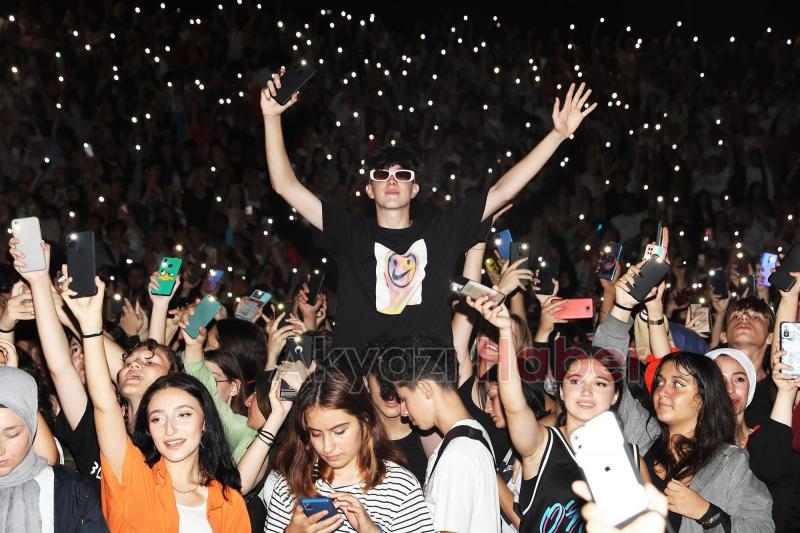 Kolpa konserine rekor katılım