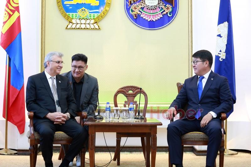 Başkan Yüce Moğalistan'da temaslarda bulundu