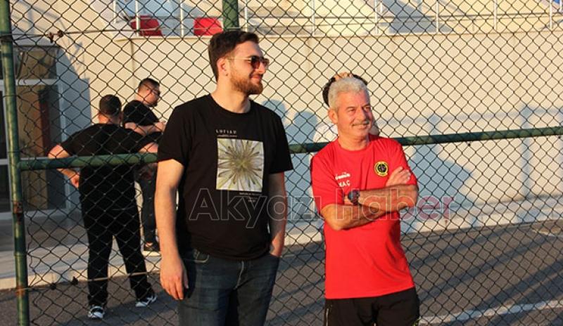 As Akyazıspor top başı yaptı