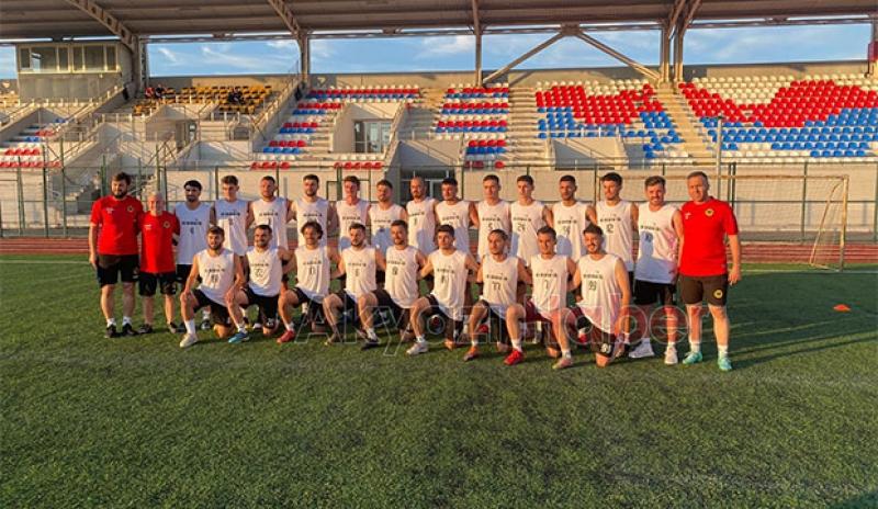 As Akyazıspor top başı yaptı