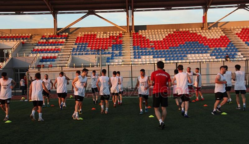 As Akyazıspor top başı yaptı