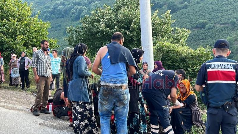 Fındık işçilerinin bulunduğu römork devrildi: 1 ölü, 12 yaralı