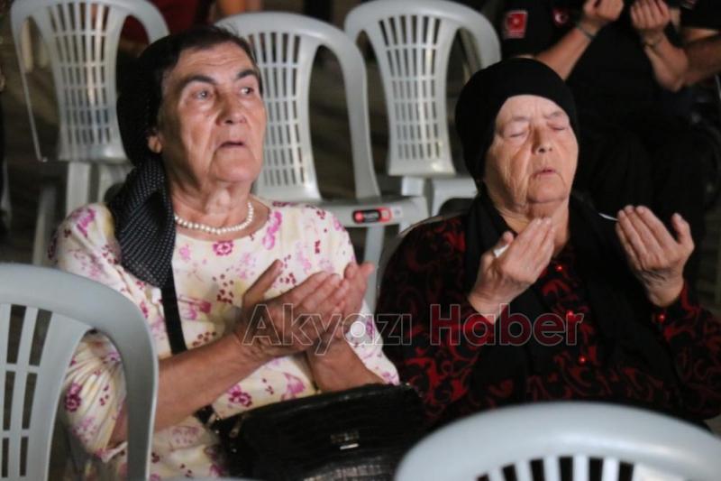 Acının 23’üncü yıl dönümü Demokrasi Meydanı’nda anıldı