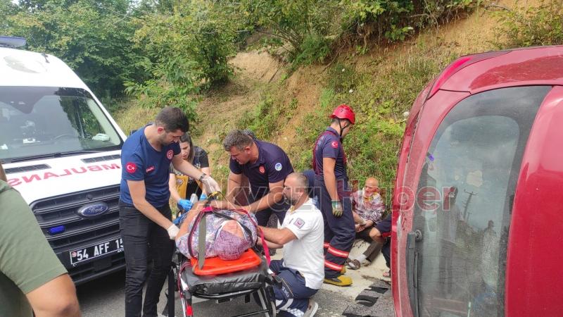 Kontrolden çıkan otomobil yan yattı: 3 yaralı