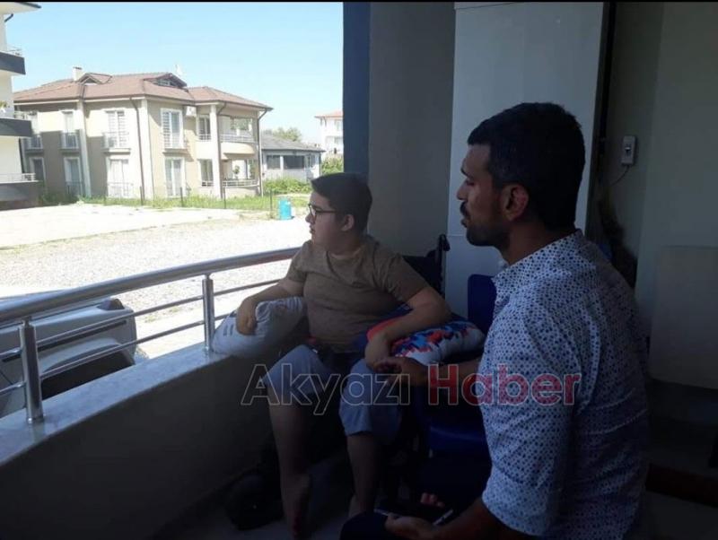 Polislerden engelli gence sürpriz