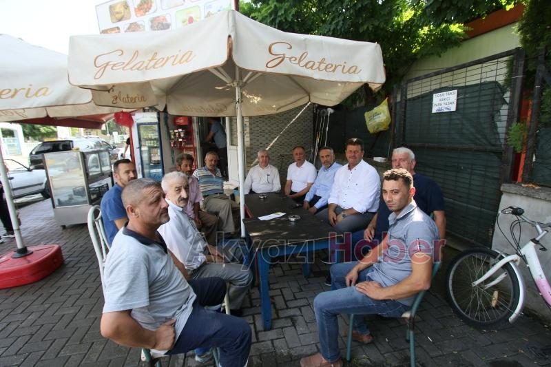 AK Parti'den Akyazı'da esnaf ve vatandaş ziyareti